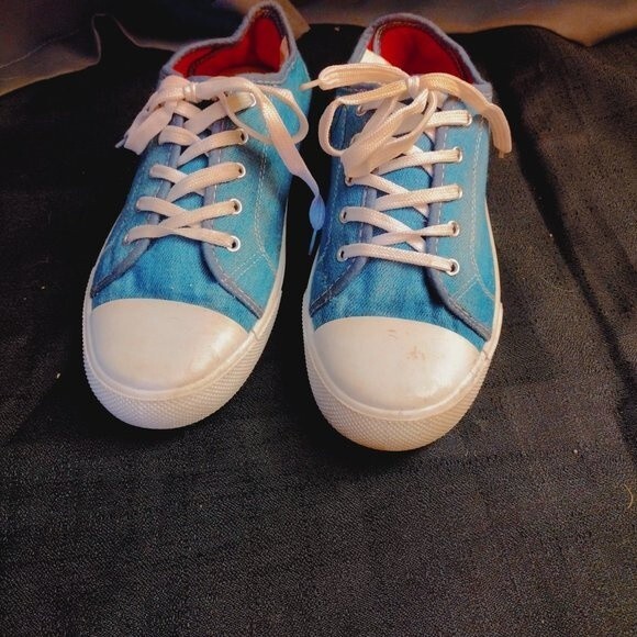 Old Navy | Sky Blue Sneakers | Size 8 - Picture 1 of 4